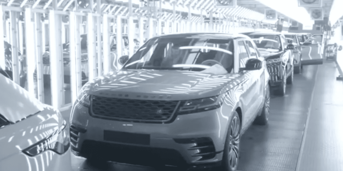 Újabb csapás érte a brit autóipart – Leállt a Jaguar Land Rover solihulli gyára